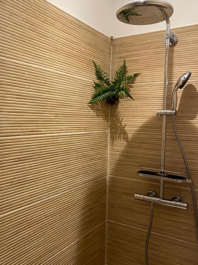 Petit Nid Douillet En Luberon Avec Spa Ansouis Екстериор снимка
