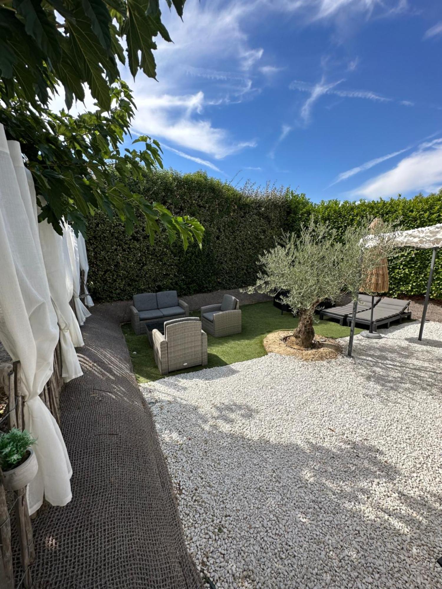 Petit Nid Douillet En Luberon Avec Spa Ansouis Екстериор снимка