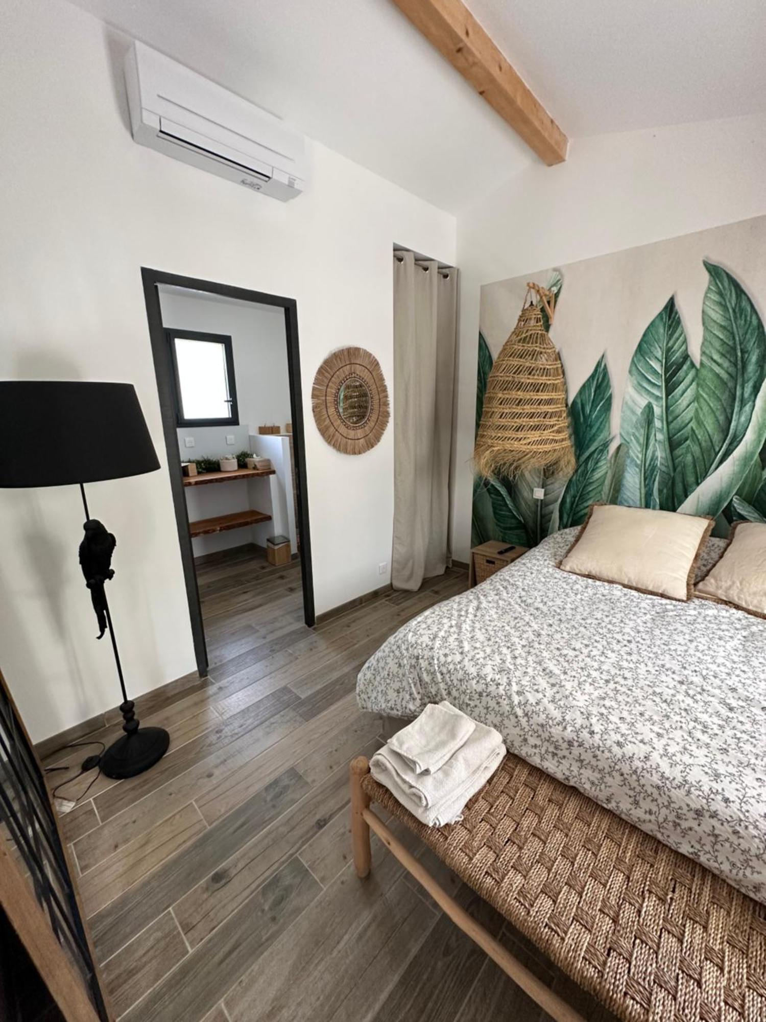 Petit Nid Douillet En Luberon Avec Spa Ansouis Екстериор снимка